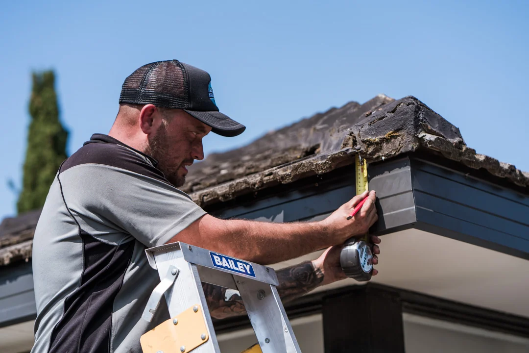 Roof maintenance - What Are the Signs of Potential Roof Damage