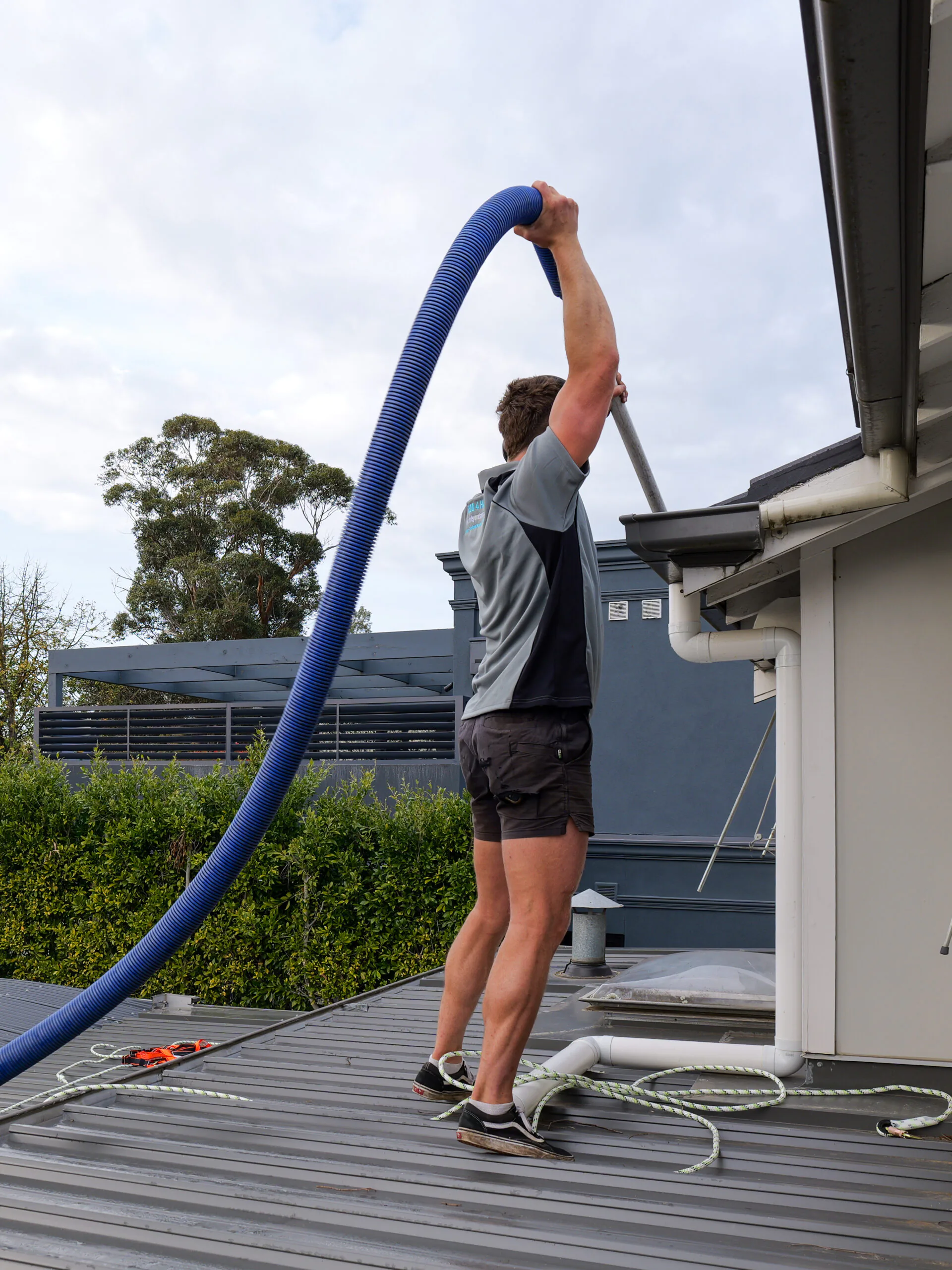 gutter cleaners 2